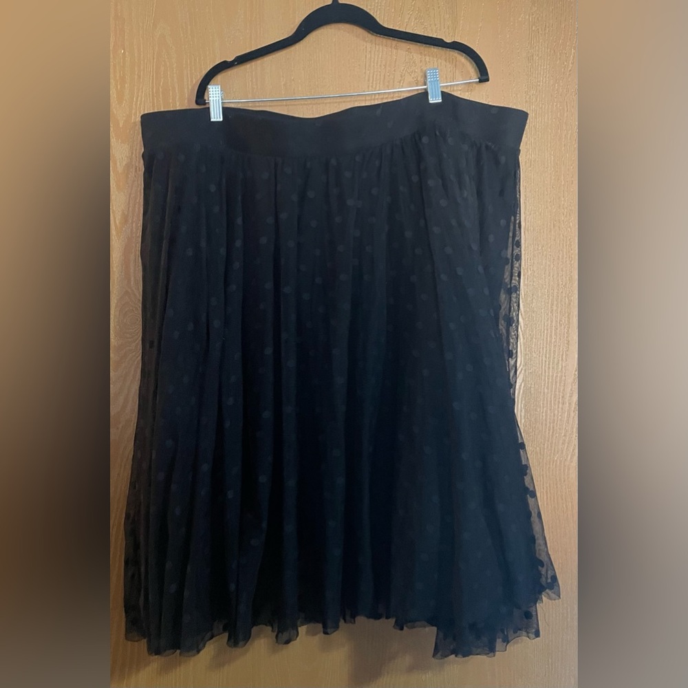 Torrid black polka dot skirt 2 layers Plus Size 4X